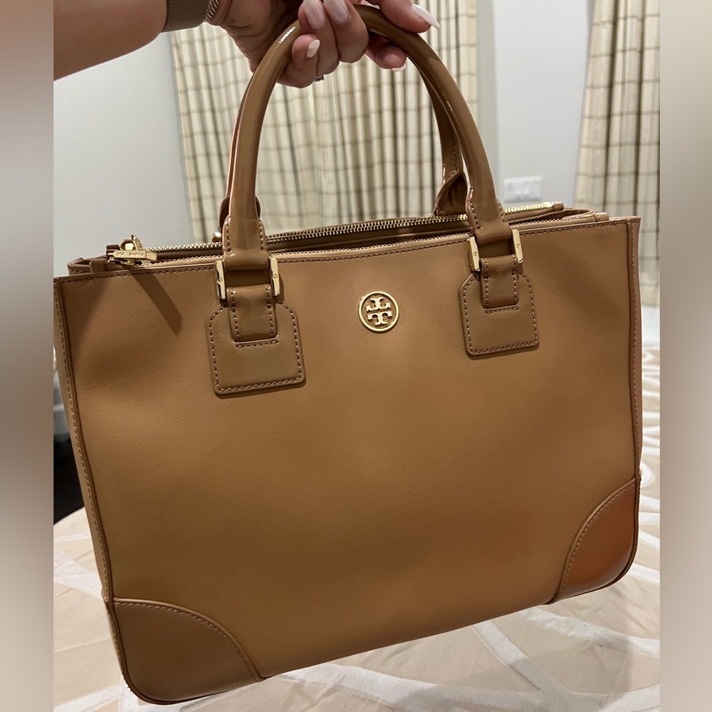 Tory Burch Robinson Tote